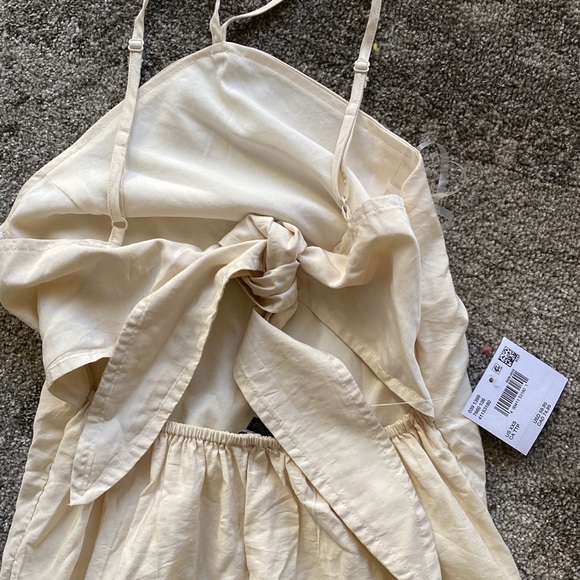 Handkerchief Cut Dress - Picture 4 of 6